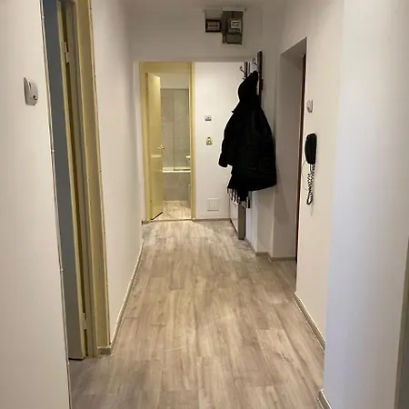 Cosy 1-bedroom In Obor - Metro 아파트